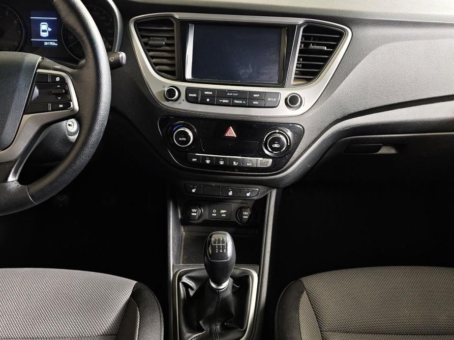 Hyundai Solaris II Москва  - изображение 15