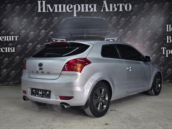 Kia Ceed I Рестайлинг с пробегом 2011 года, цена 695 000 рублей, 258000 км, хэтчбек, Автокод Объявления