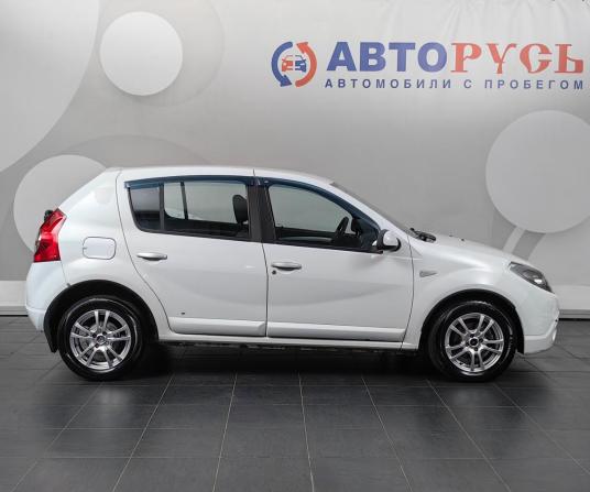 Renault Sandero I с пробегом 2012 года, цена 515 000 рублей, 213145 км, хэтчбек, Автокод Объявления