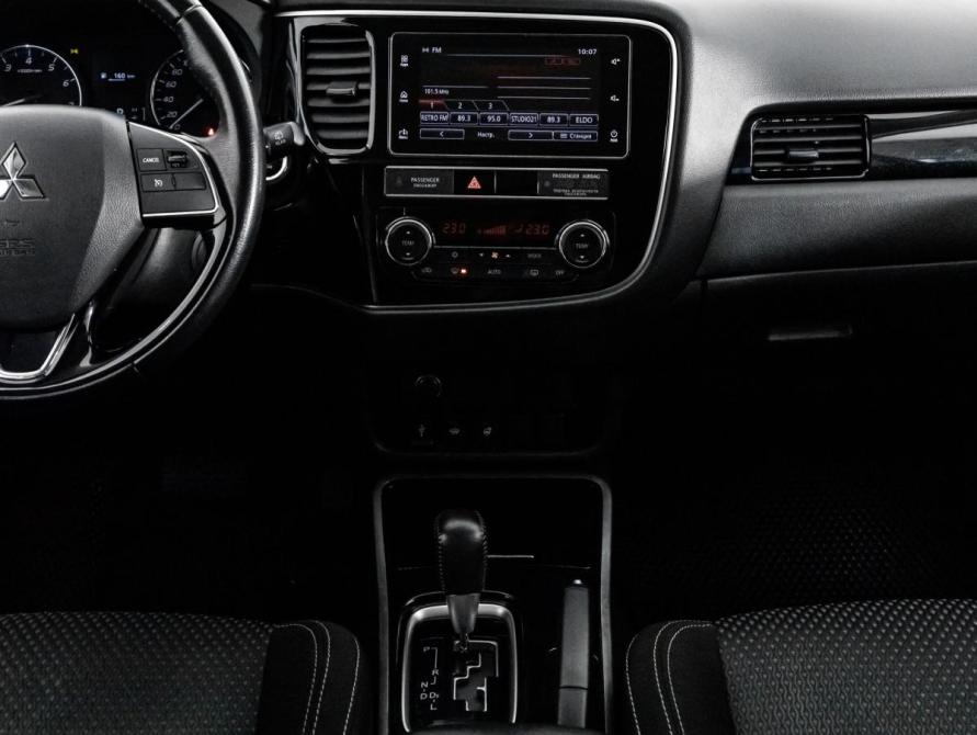 Mitsubishi Outlander III Рестайлинг 3 Санкт-Петербург  - изображение 13