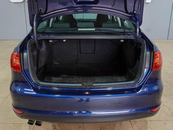 Volkswagen Jetta VI с пробегом 2011 года, цена 859 000 рублей, 200886 км, седан, Автокод Объявления