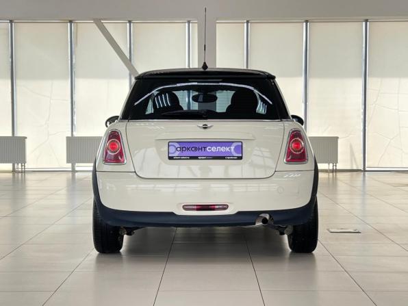Mini Hatch II (R56) Рестайлинг с пробегом 2011 года, цена 890 000 рублей, 168500 км, хэтчбек, Автокод Объявления