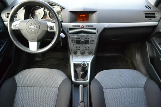 Opel Astra H Рестайлинг с пробегом 2011 года, цена 520 000 рублей, 199122 км, хэтчбек, Автокод Объявления