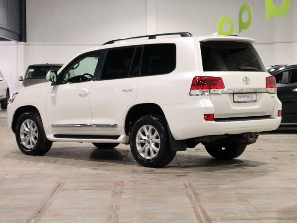 Toyota Land Cruiser 200 Series Рестайлинг 2 с пробегом 2018 года, цена 6 090 000 рублей, 161961 км, внедорожник, Автокод Объявления