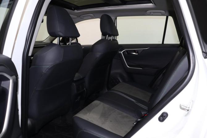 Toyota RAV4 VI (XA60) с пробегом 2025 года, цена 4 350 000 рублей, 135 км, внедорожник, Автокод Объявления