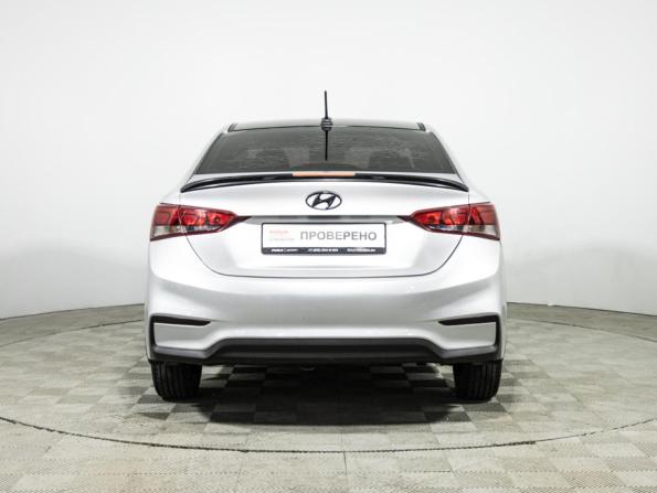 Hyundai Solaris II с пробегом 2017 года, цена 1 399 700 рублей, 67295 км, седан, Автокод Объявления