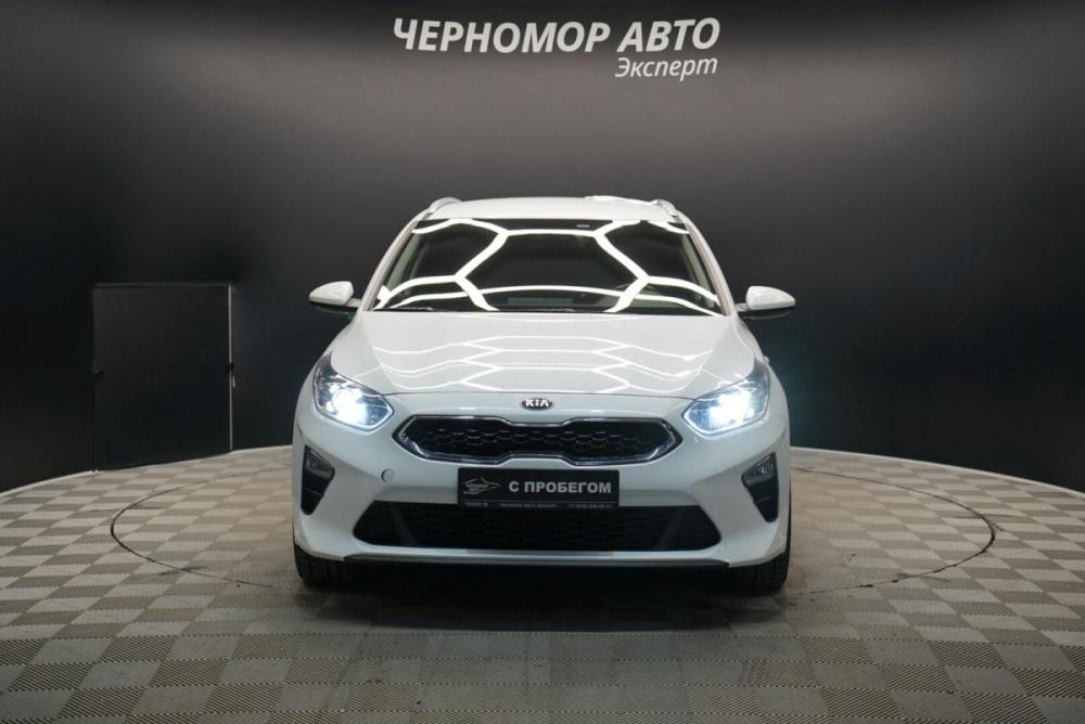 Kia Ceed III Крым  - изображение 8