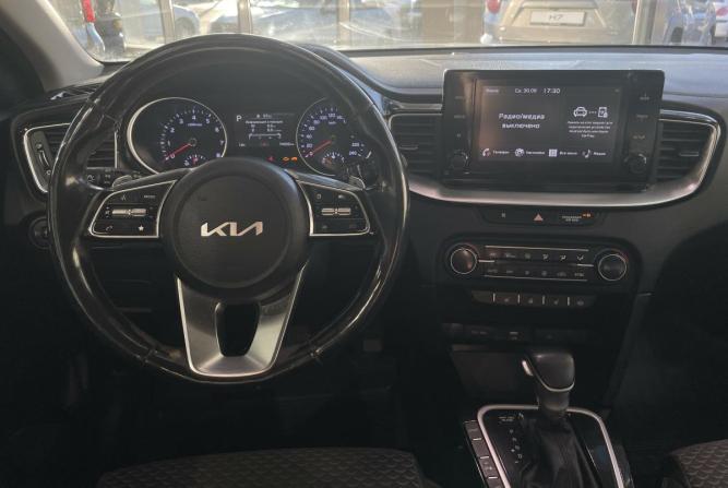 Kia Ceed III Рестайлинг с пробегом 2022 года, цена 2 102 200 рублей, 74091 км, хэтчбек, Автокод Объявления