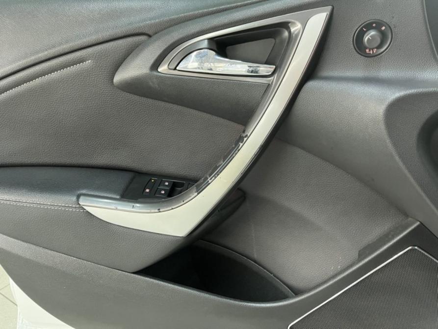 Opel Astra J Курск  - изображение 14