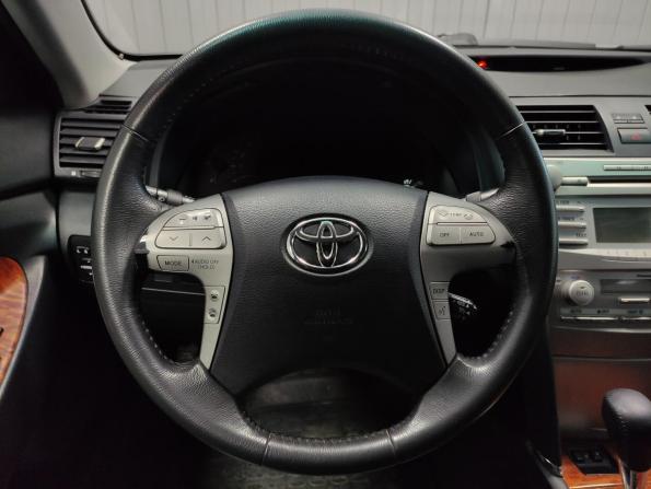 Toyota Camry VI (XV40) Рестайлинг с пробегом 2010 года, цена 1 250 000 рублей, 232600 км, седан, Автокод Объявления