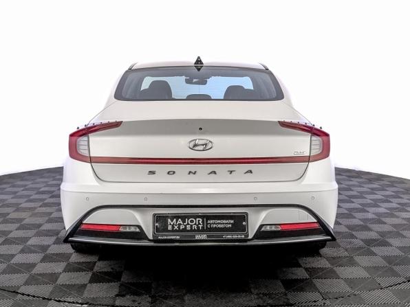 Hyundai Sonata VIII (DN8) с пробегом 2022 года, цена 2 615 000 рублей, 98531 км, седан, Автокод Объявления