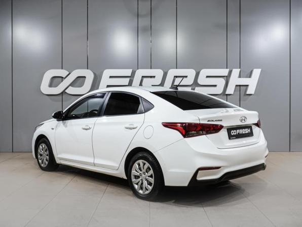 Hyundai Solaris II с пробегом 2019 года, цена 1 049 000 рублей, 198998 км, седан, Автокод Объявления