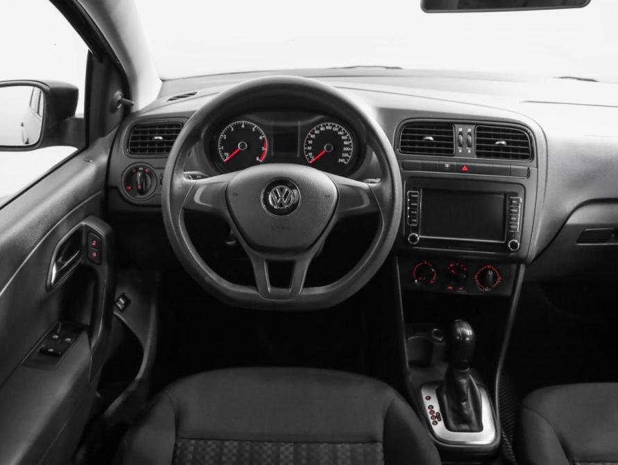 Volkswagen Polo V Рестайлинг Санкт-Петербург  - изображение 12
