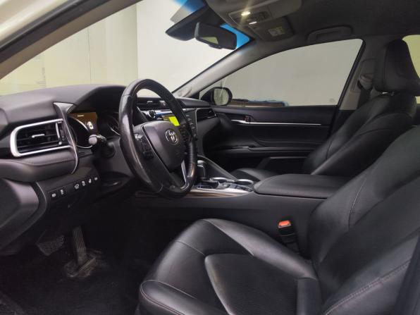 Toyota Camry VIII (XV70) с пробегом 2019 года, цена 2 520 000 рублей, 184509 км, седан, Автокод Объявления