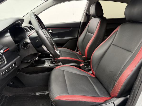 Kia Rio IV с пробегом 2019 года, цена 1 120 000 рублей, 180504 км, хэтчбек, Автокод Объявления
