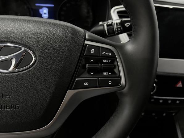 Hyundai Solaris II с пробегом 2019 года, цена 1 170 000 рублей, 144583 км, седан, Автокод Объявления