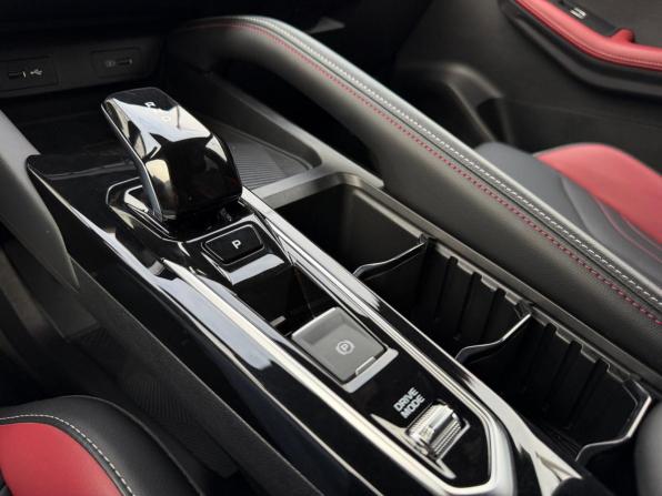 Geely Coolray I Рестайлинг с пробегом 2024 года, цена 1 999 000 рублей, 13336 км, внедорожник, Автокод Объявления