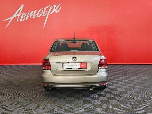 Volkswagen Polo V Рестайлинг с пробегом 2015 года, цена 1 079 000 рублей, 121315 км, седан, Автокод Объявления