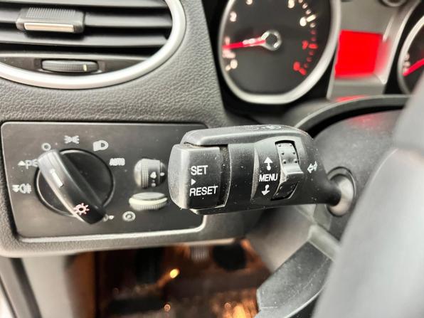 Ford Focus II Рестайлинг с пробегом 2008 года, цена 550 000 рублей, 316020 км, седан, Автокод Объявления
