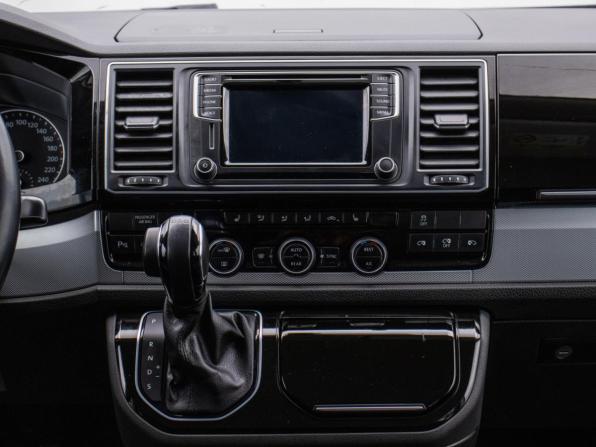 Volkswagen Multivan T6 с пробегом 2017 года, цена 3 288 000 рублей, 186699 км, минивэн, Автокод Объявления