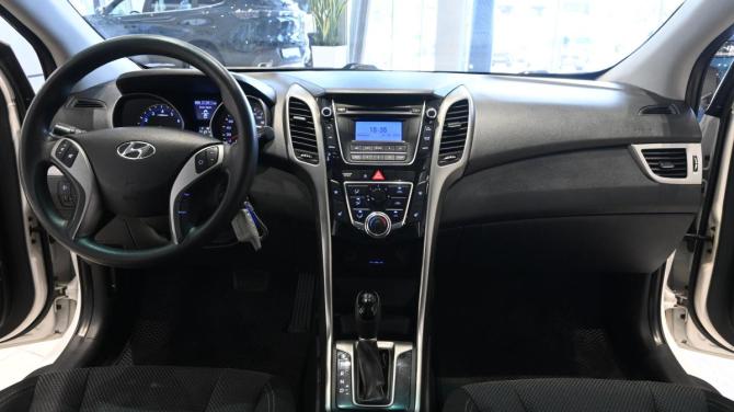 Hyundai i30 II с пробегом 2013 года, цена 870 000 рублей, 213810 км, хэтчбек, Автокод Объявления