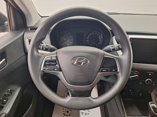 Hyundai Solaris II Рестайлинг с пробегом 2022 года, цена 1 570 000 рублей, 74762 км, седан, Автокод Объявления