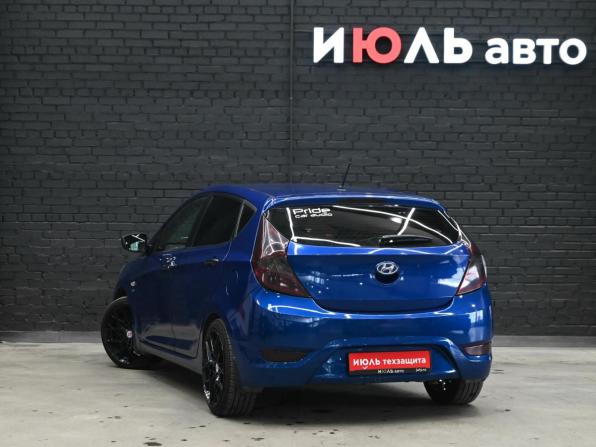 Hyundai Solaris I с пробегом 2014 года, цена 850 000 рублей, 142409 км, хэтчбек, Автокод Объявления
