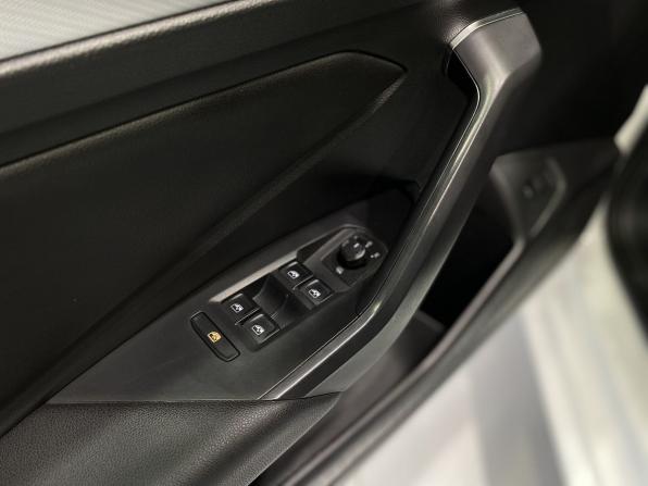Volkswagen Jetta VII с пробегом 2019 года, цена 1 839 900 рублей, 157000 км, седан, Автокод Объявления