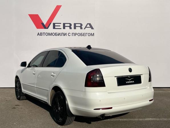 Skoda Octavia II (A5) Рестайлинг с пробегом 2011 года, цена 850 000 рублей, 209673 км, лифтбек, Автокод Объявления