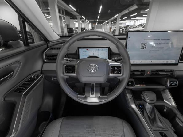Toyota RAV4 VI (XA60) с пробегом 2026 года, цена 4 200 000 рублей, 15 км, внедорожник, Автокод Объявления