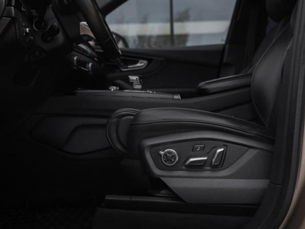 Audi Q7 II (4M) с пробегом 2018 года, цена 4 099 000 рублей, 174000 км, внедорожник, Автокод Объявления