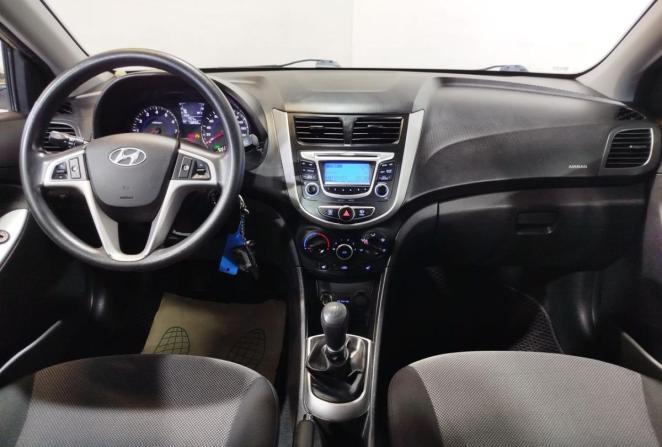 Hyundai Solaris I с пробегом 2013 года, цена 1 099 000 рублей, 73892 км, хэтчбек, Автокод Объявления