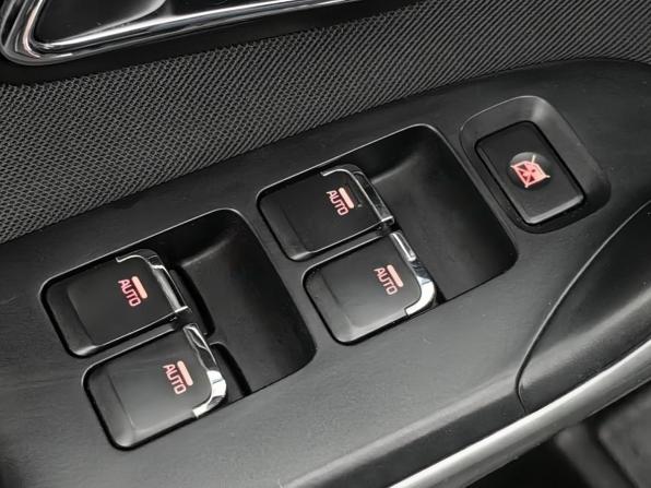 Kia Ceed II Рестайлинг с пробегом 2017 года, цена 1 144 000 рублей, 175600 км, универсал, Автокод Объявления