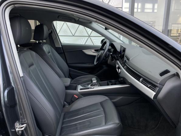 Audi A4 V (B9) Рестайлинг с пробегом 2020 года, цена 2 129 000 рублей, 168836 км, седан, Автокод Объявления