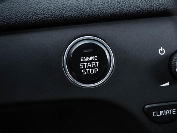 Kia Sportage IV Рестайлинг с пробегом 2020 года, цена 2 625 000 рублей, 81067 км, внедорожник, Автокод Объявления