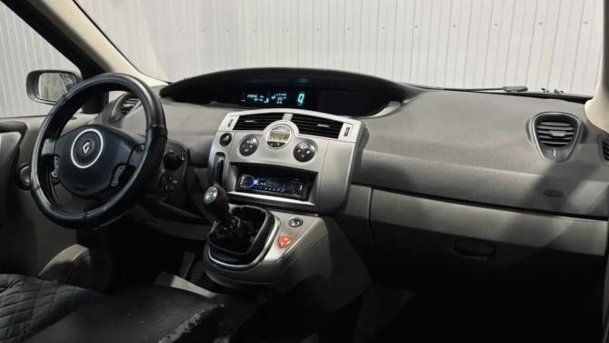 Renault Scenic II Рестайлинг с пробегом 2008 года, цена 520 000 рублей, 234000 км, минивэн, Автокод Объявления