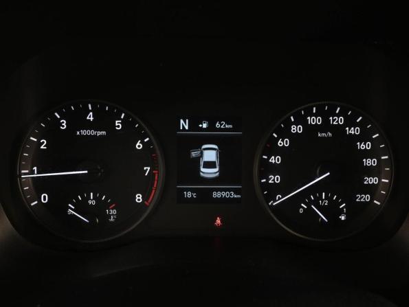 Hyundai Solaris II с пробегом 2018 года, цена 1 439 000 рублей, 88903 км, седан, Автокод Объявления