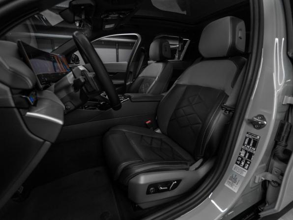 BMW 5 серии VIII (G60/G61/G68) с пробегом 2024 года, цена 8 500 000 рублей, 23513 км, седан, Автокод Объявления