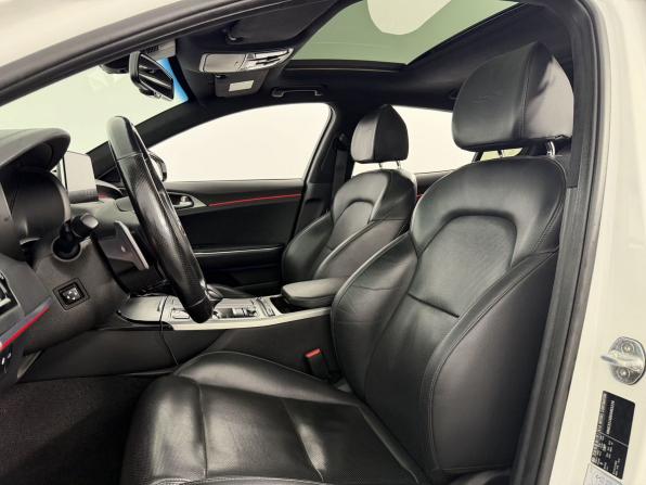 Kia Stinger I с пробегом 2019 года, цена 3 250 000 рублей, 125907 км, лифтбек, Автокод Объявления