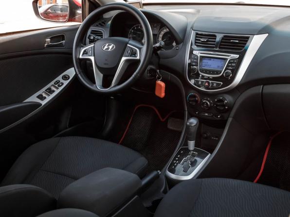 Hyundai Solaris I с пробегом 2011 года, цена 815 000 рублей, 101668 км, седан, Автокод Объявления