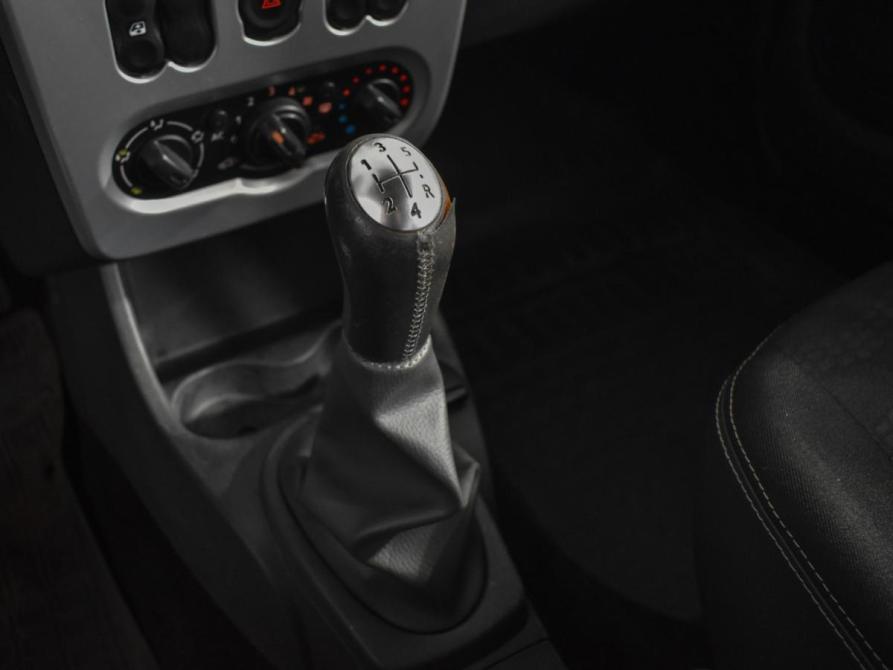 Renault Sandero I Санкт-Петербург  - изображение 16