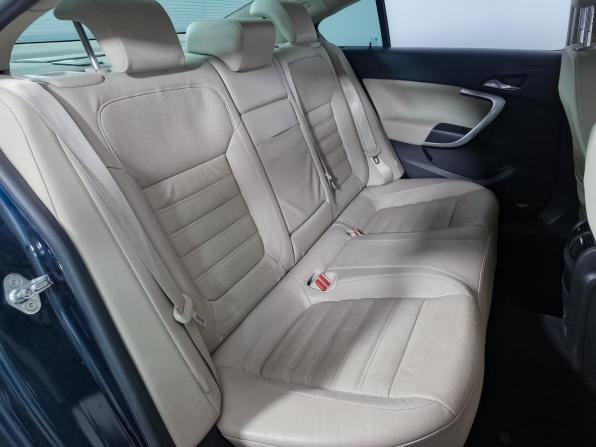 Opel Insignia I Рестайлинг с пробегом 2013 года, цена 899 000 рублей, 226803 км, седан, Автокод Объявления