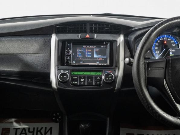 Toyota Corolla XI (E160 E170 E180) Рестайлинг 1 с пробегом 2015 года, цена 1 325 000 рублей, 171082 км, универсал, Автокод Объявления