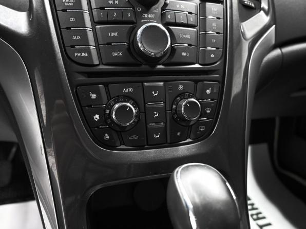 Opel Astra J Рестайлинг с пробегом 2012 года, цена 895 000 рублей, 155956 км, хэтчбек, Автокод Объявления