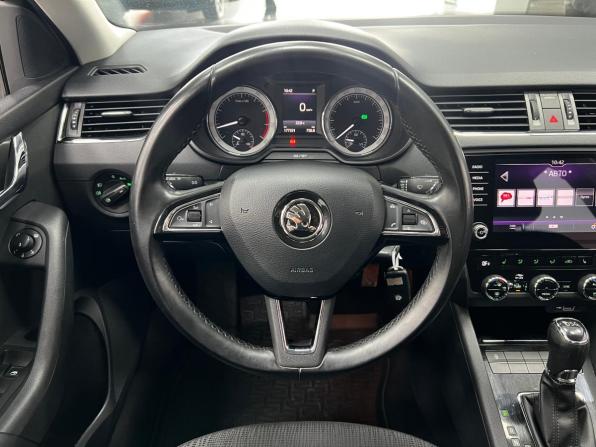 Skoda Octavia III (A7) Рестайлинг с пробегом 2018 года, цена 1 900 000 рублей, 177319 км, лифтбек, Автокод Объявления