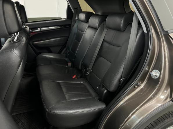 Kia Sorento II Рестайлинг с пробегом 2015 года, цена 1 699 000 рублей, 177000 км, внедорожник, Автокод Объявления