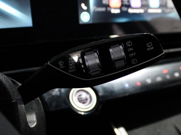 Omoda C5 I Рестайлинг с пробегом 2024 года, цена 1 699 000 рублей, 45500 км, внедорожник, Автокод Объявления