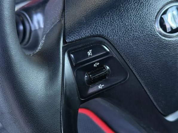 Kia Ceed II с пробегом 2012 года, цена 970 000 рублей, 212427 км, хэтчбек, Автокод Объявления