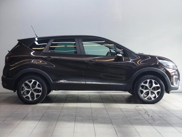 Renault Kaptur I с пробегом 2018 года, цена 1 395 000 рублей, 134498 км, внедорожник, Автокод Объявления