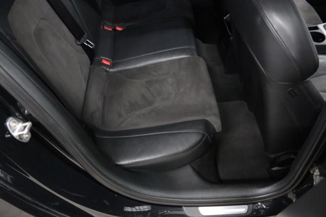 Audi A4 IV (B8) Рестайлинг с пробегом 2013 года, цена 1 345 170 рублей, 172892 км, седан, Автокод Объявления